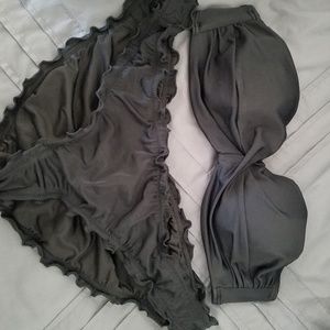 Victoria's Secret Bikini. 34B top, Large bottom, b